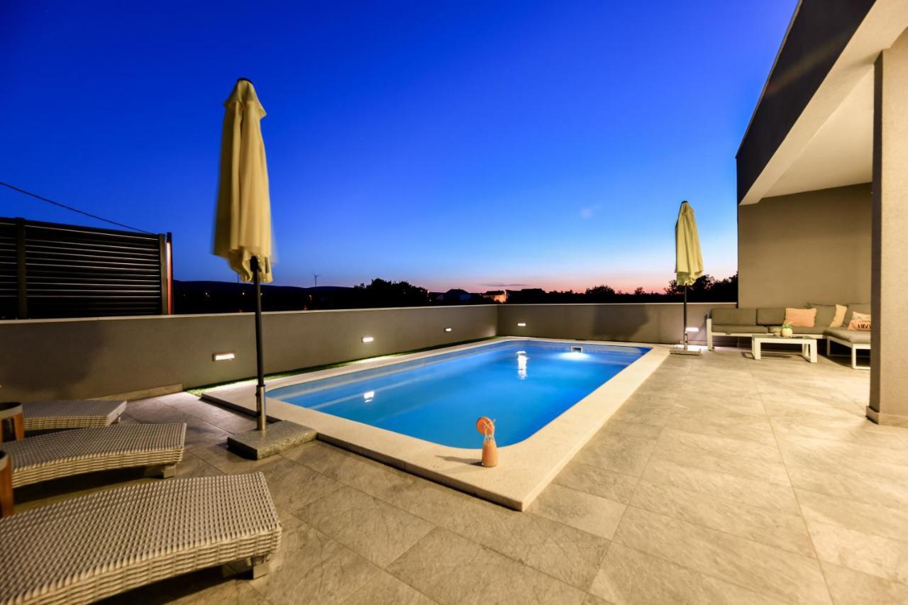 Luxurious Villa Natali Pridraga Exterior photo